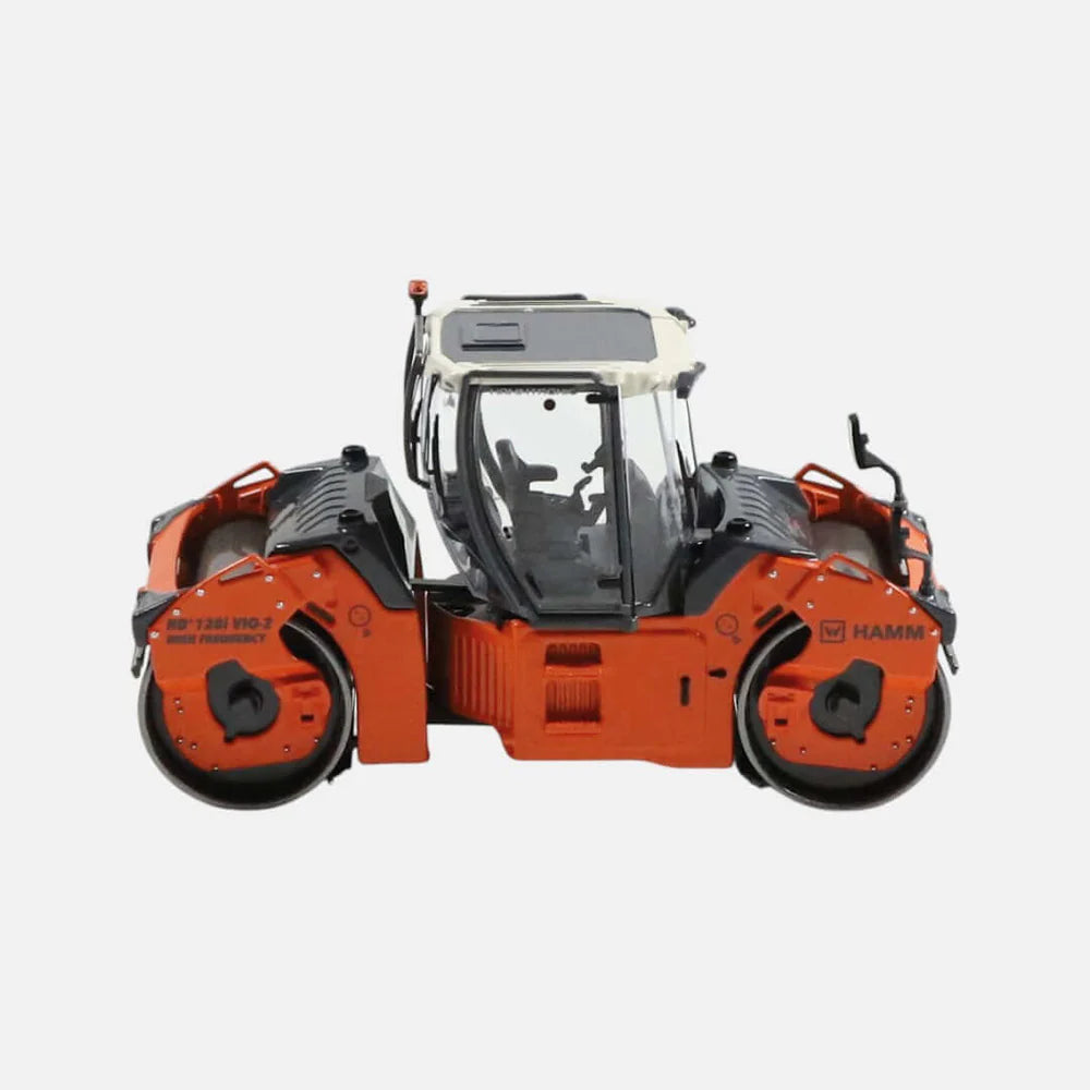 NZG Hamm HD +120i Asphalt Roller