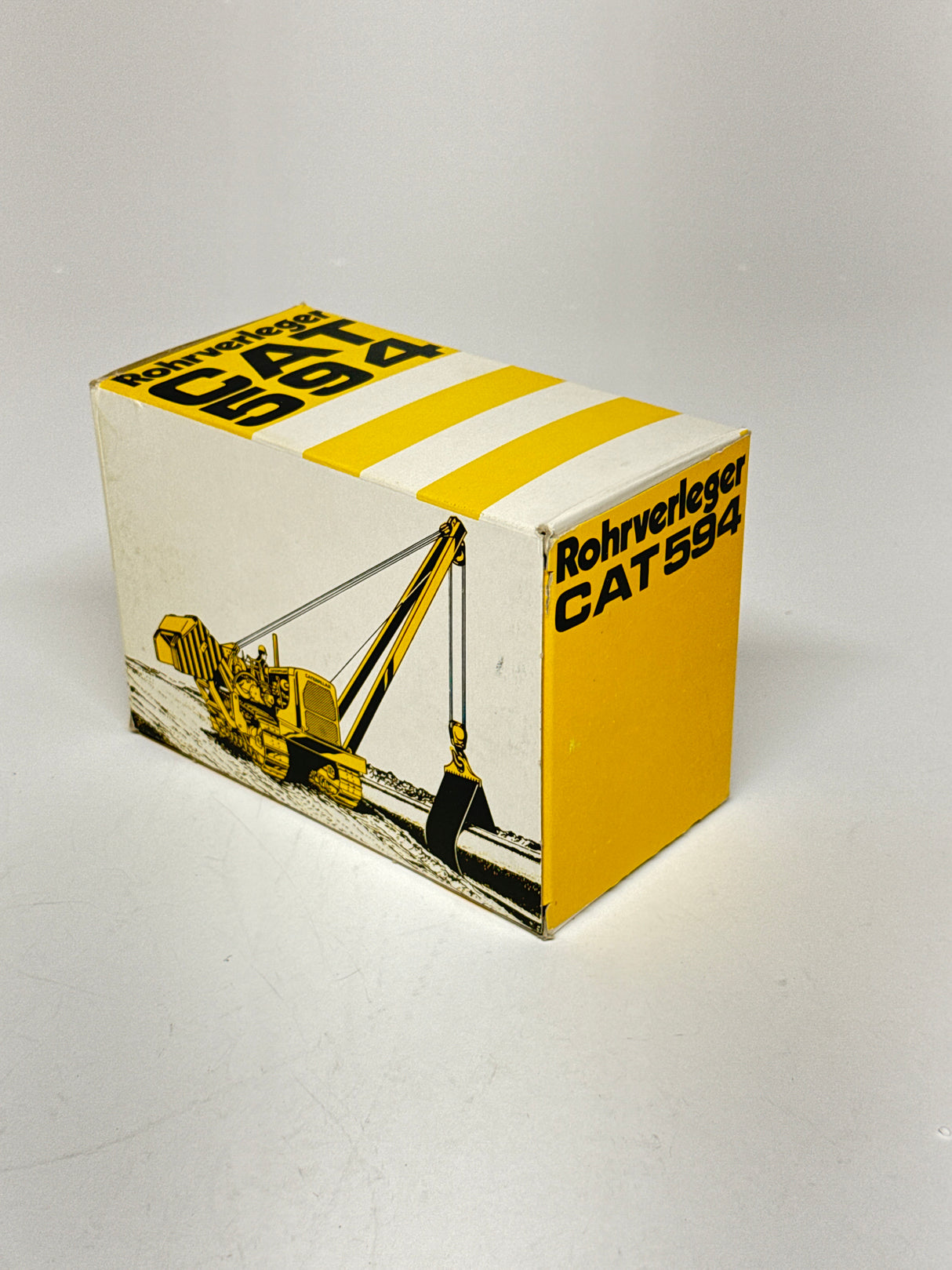 MD-142 Conrad Cat 594 Pipelayer