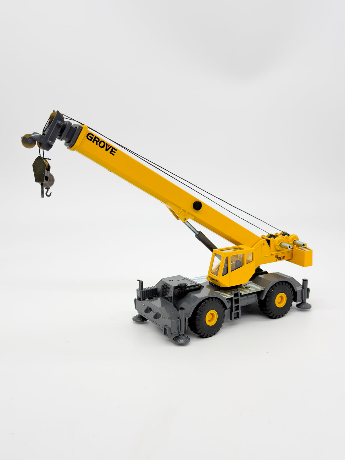 1/50 Scale NZG Grove RT700E Rough Terrain Crane