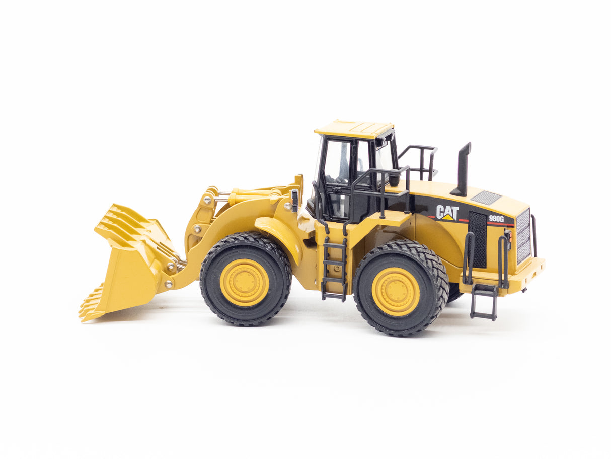 097 - Norscot Cat 980G Loader