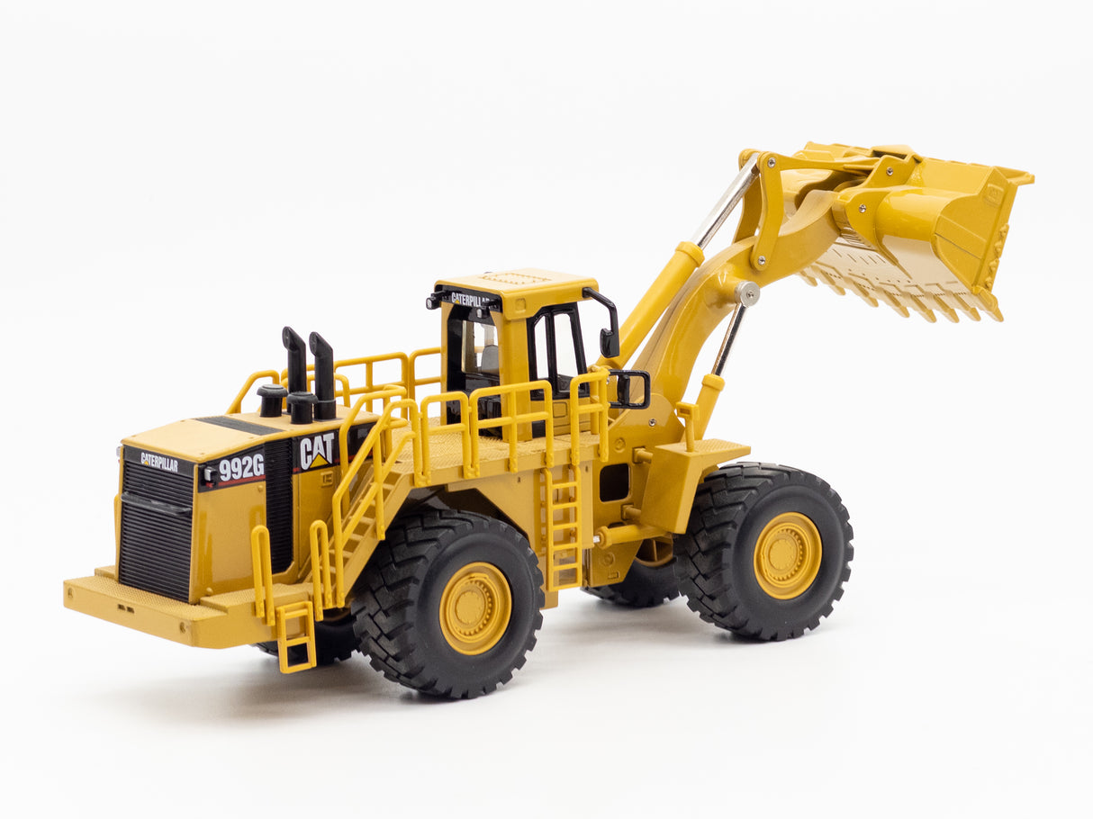 110 - Norscot Cat 992G Loader