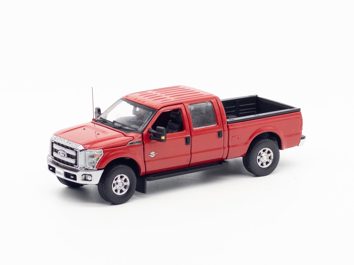 1/50 Scale Sword Ford F250 Crew Cab - Red