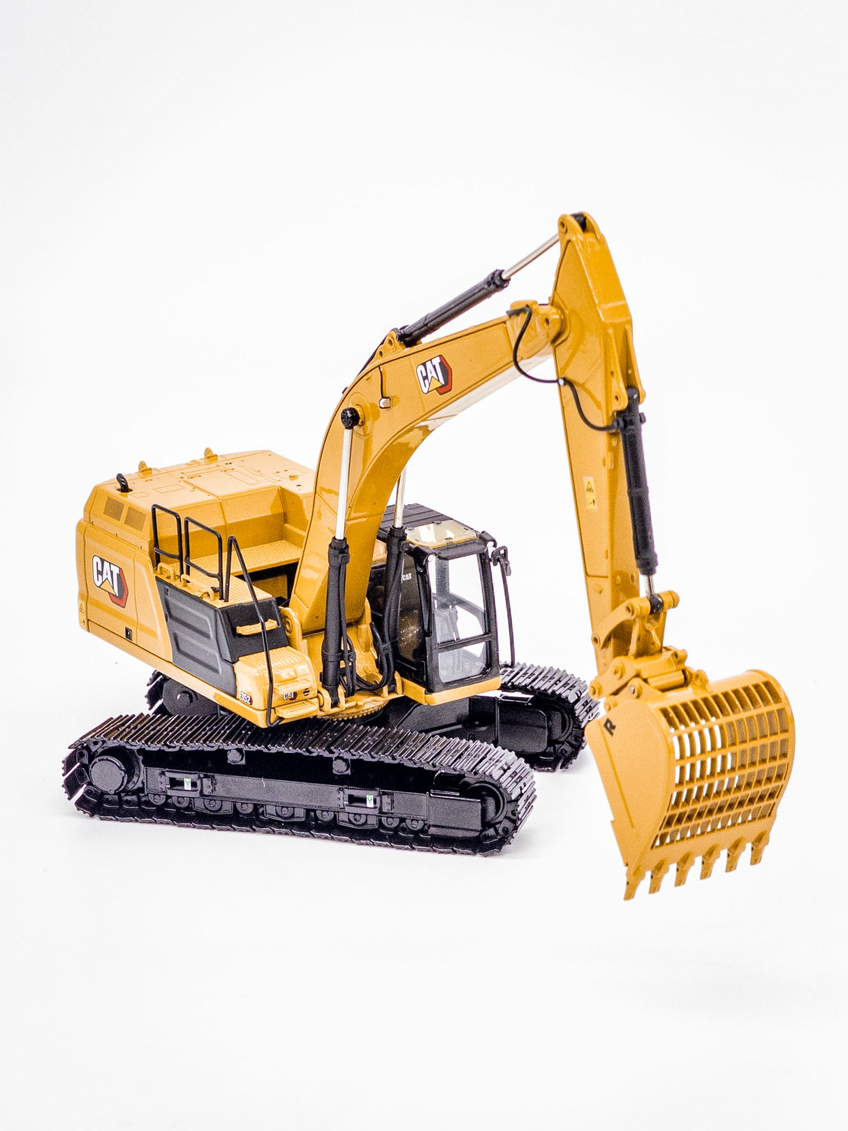 Titan Diecast Custom | 1/50 Scale Cat 352 with 2 Attachments