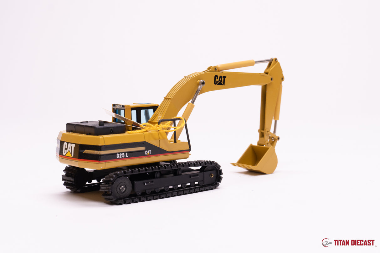 MO-29 NZG Cat 325L Excavator