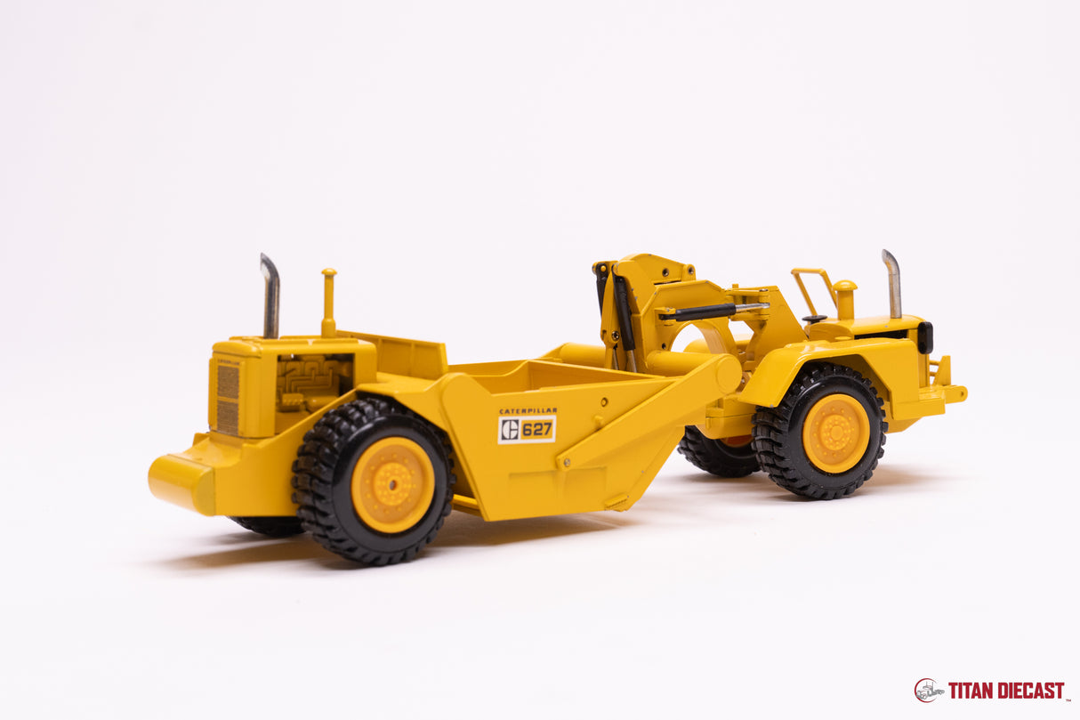 MO-32 NZG Cat 627 Scraper