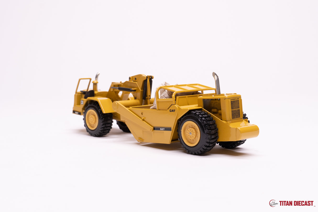 MO-34 NZG Cat 627 Scraper