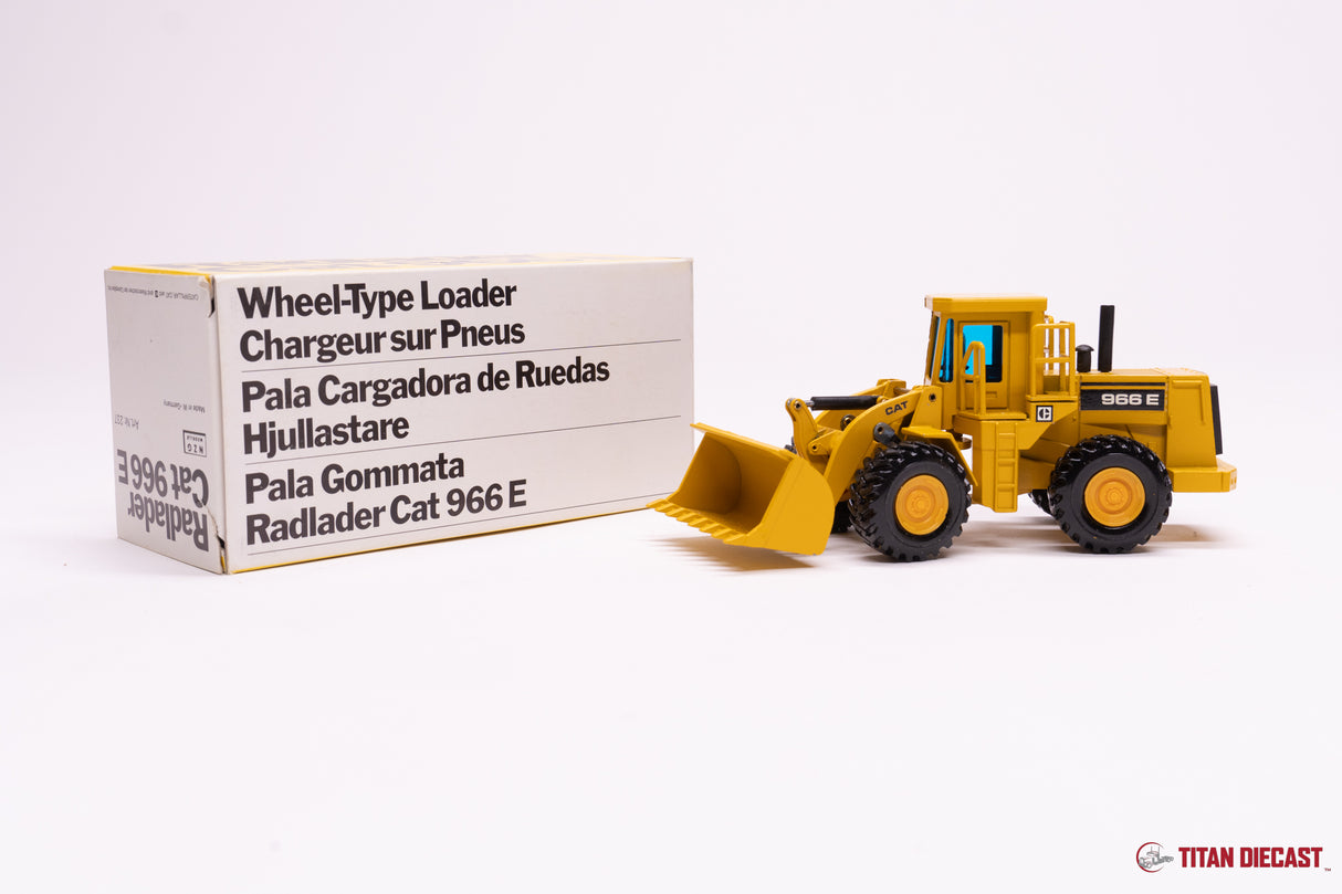 MO-40 NZG Cat 966E Loader - Old Cat Yellow