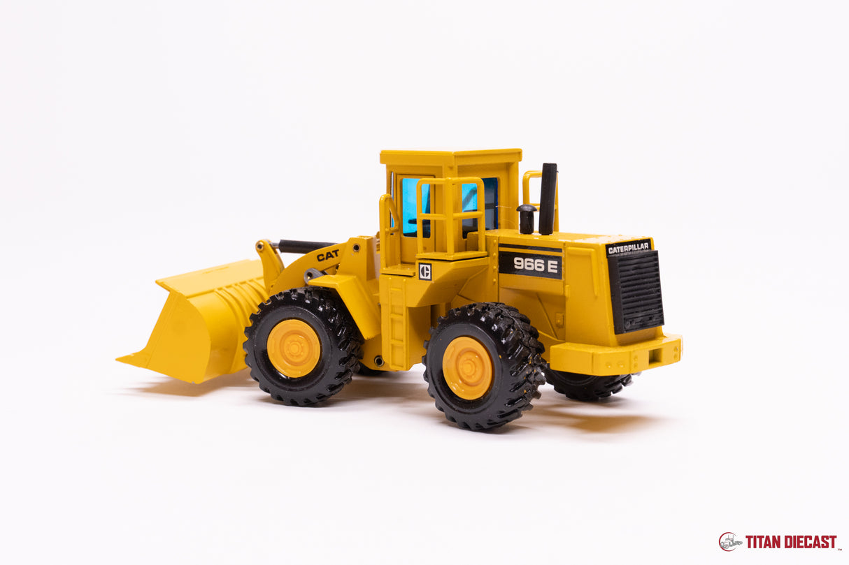 MO-40 NZG Cat 966E Loader - Old Cat Yellow