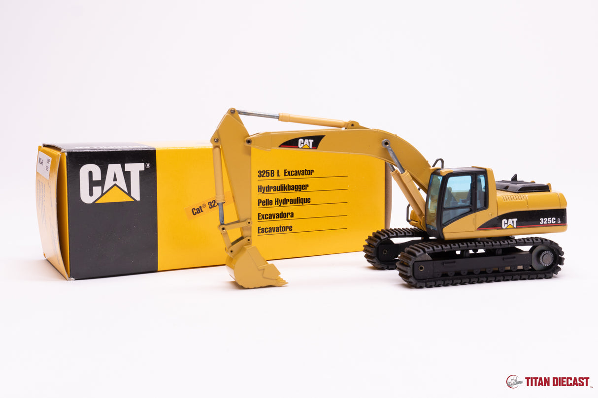 MO-46 NZG Cat 325C Excavator