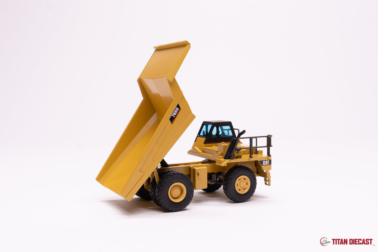MO-48 NZG Cat 769D Dump Truck