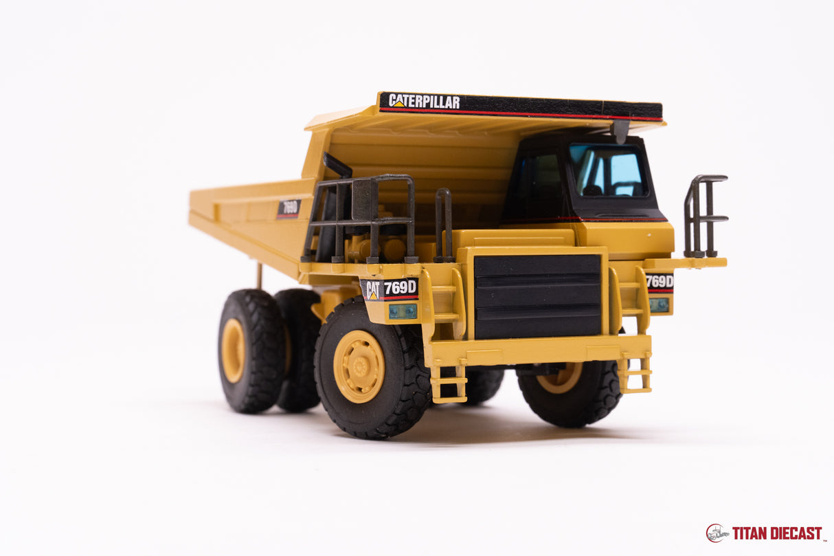 MO-48 NZG Cat 769D Dump Truck