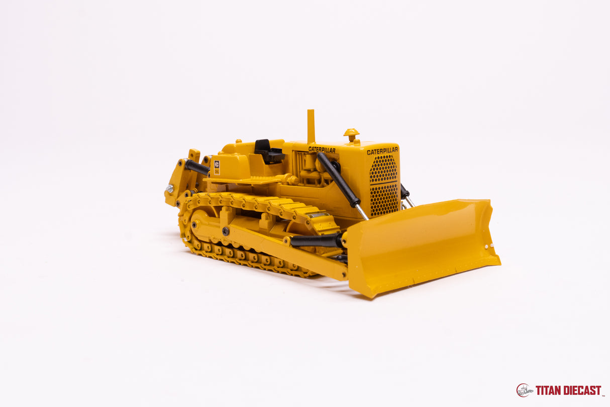 MO-51 Conrad Cat D9G Dozer - Old Yellow