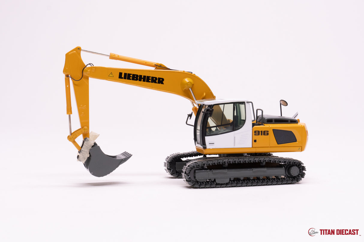 MO-75 NZG Liebherr R916 Excavator