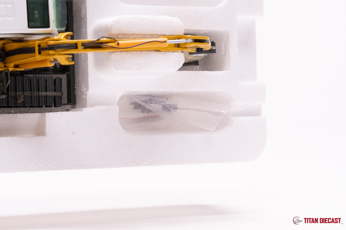 MO-81 NZG Liebherr R313 Excavator