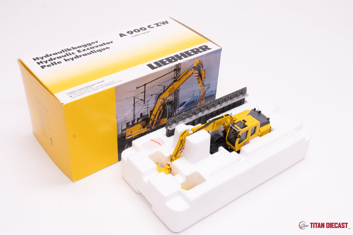MO-82 NZG Liebherr A900C ZW Railroad Excavator