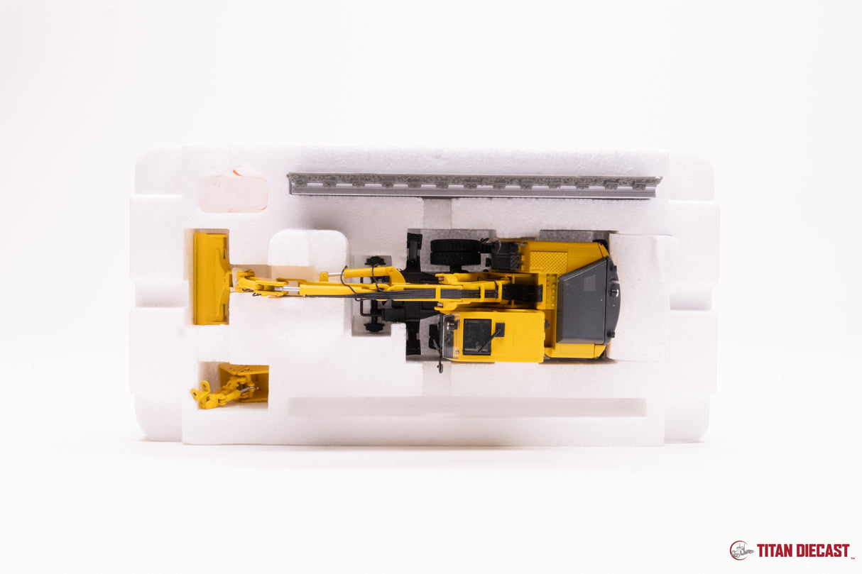 MO-82 NZG Liebherr A900C ZW Railroad Excavator