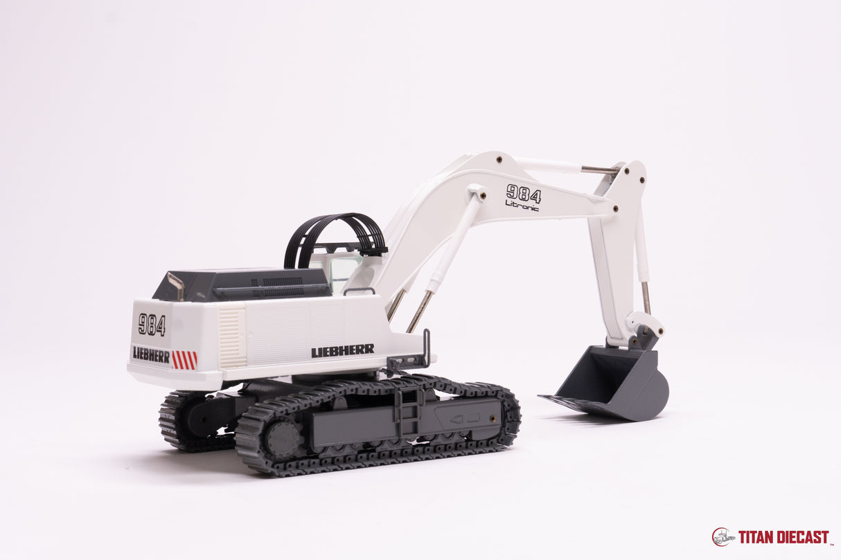 MO-88 Conrad Liebherr R984 - White Version