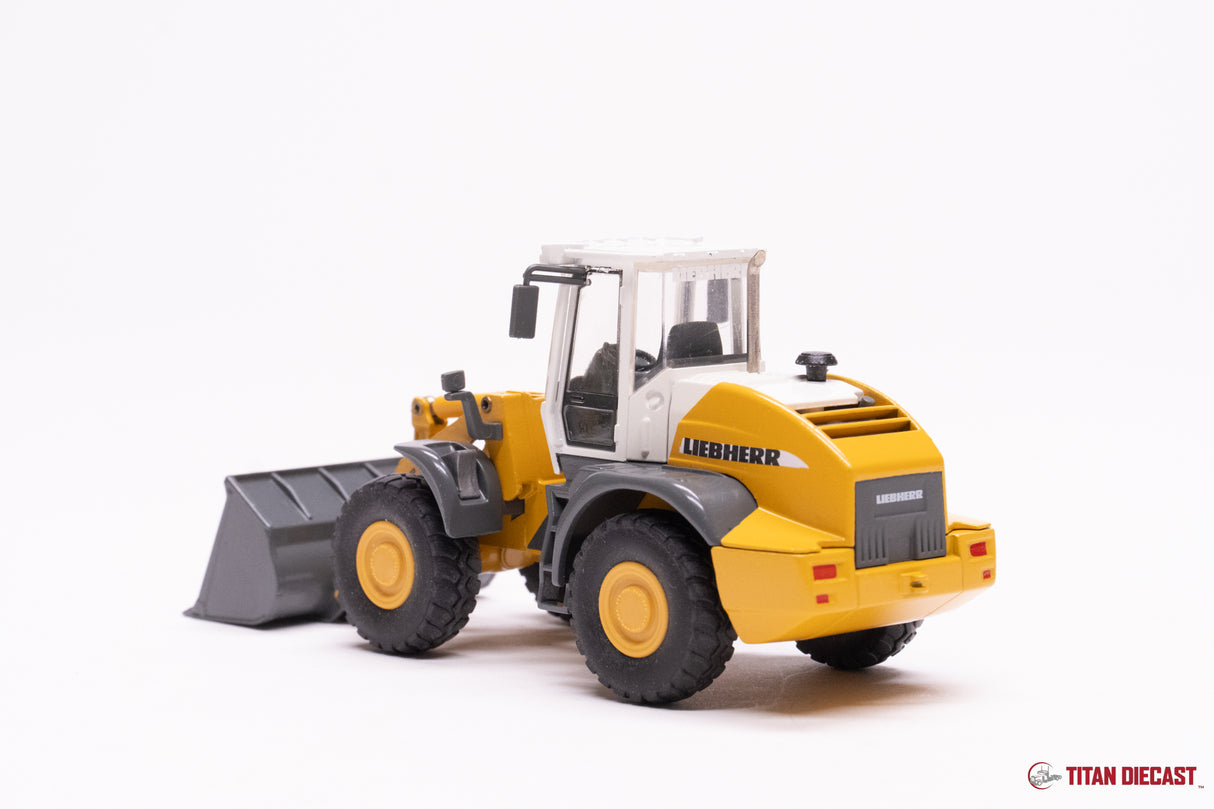 MO-92 Conrad Liebherr L538 Loader