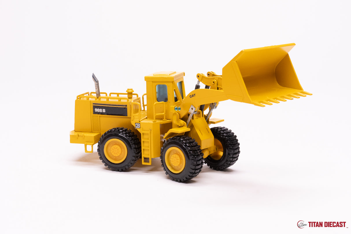 MD-132 NZG Cat 988B Loader