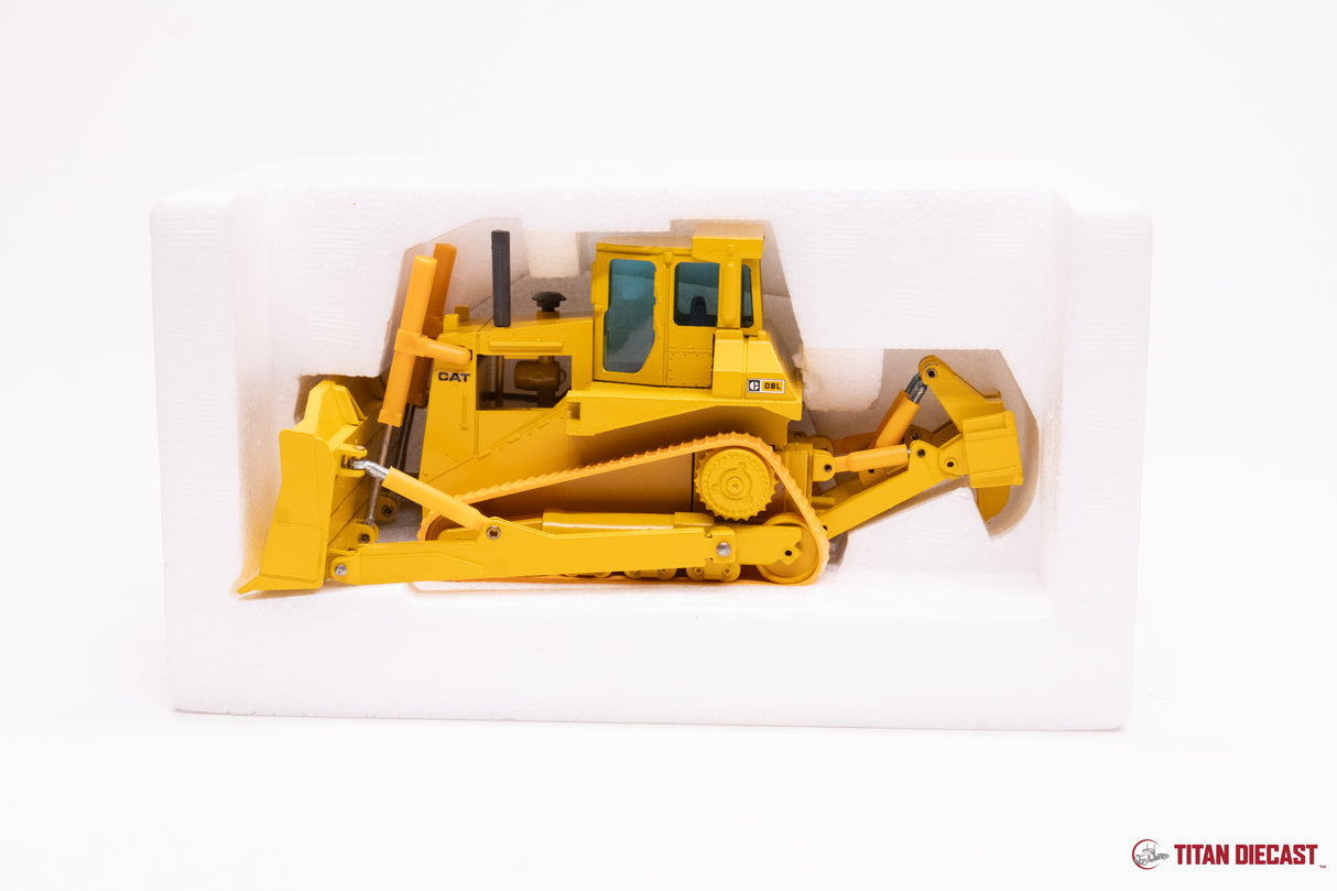 MD-133 NZG Cat D8L Dozer