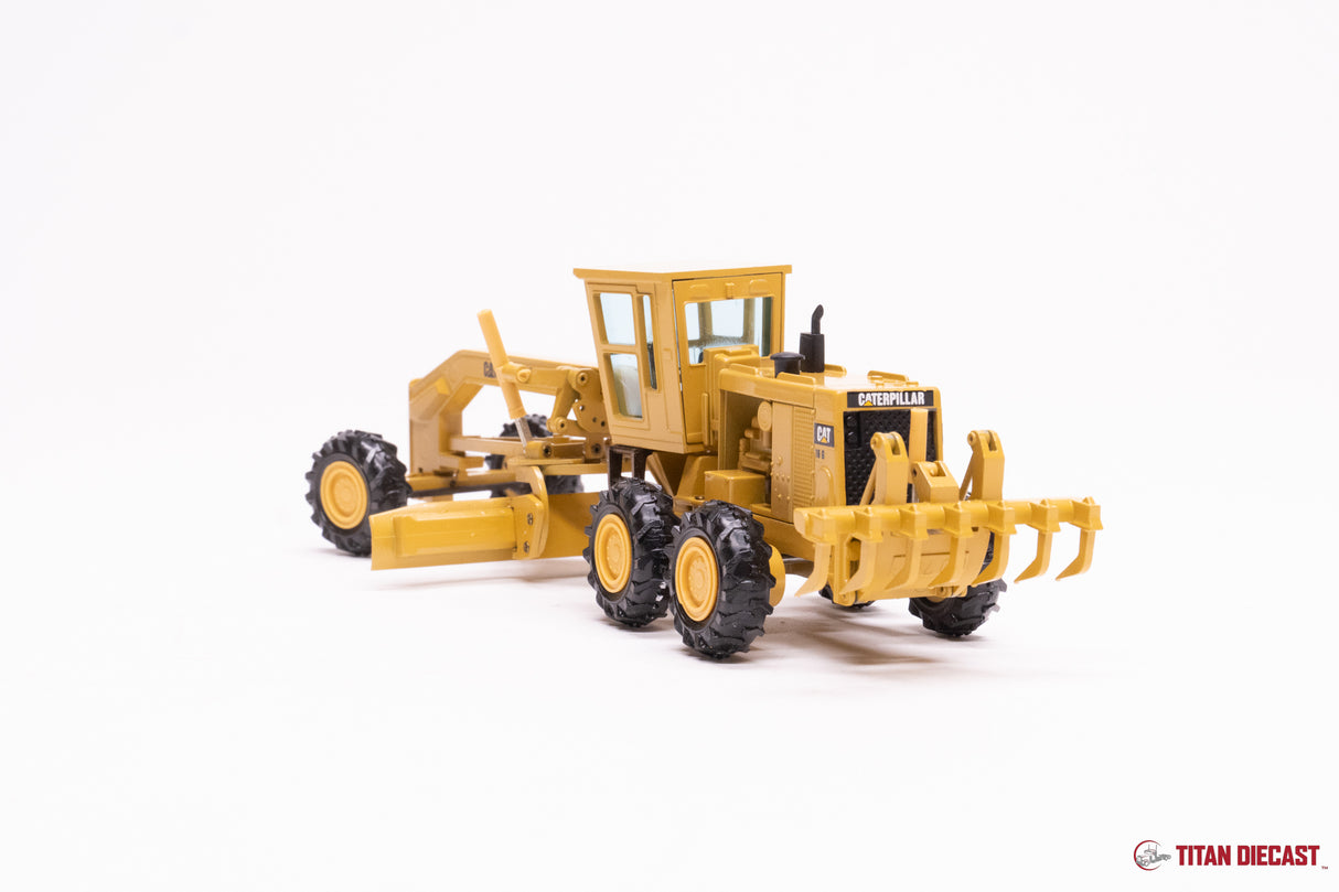 MD-139 NZG Cat 16G Grader