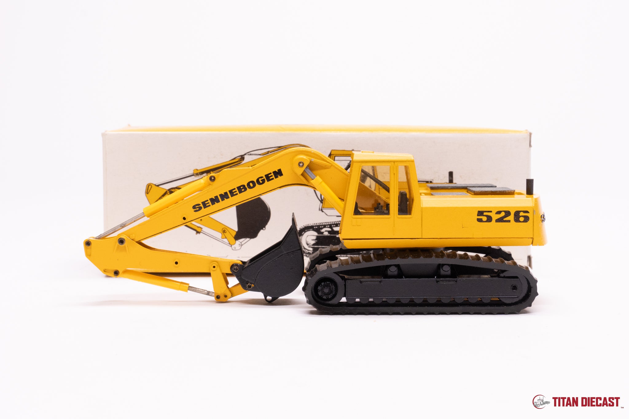 Conrad 1/50 Sennebogen 526 – Excavatrice Pelle Caterpillar, Modèle 2814.1, Sous Scellé