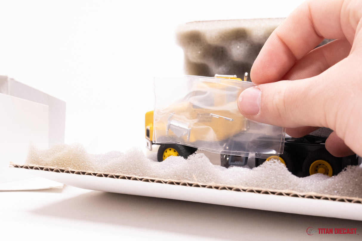 MD-159 COnrad Komatsu Paystar with Lowboy