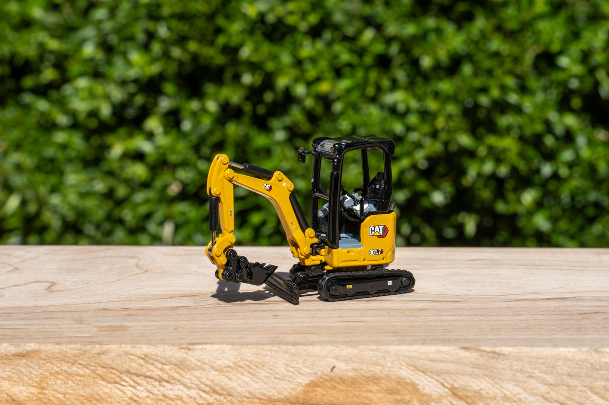 1/50 Scale Diecast Masters Cat 301.7 Mini Excavator