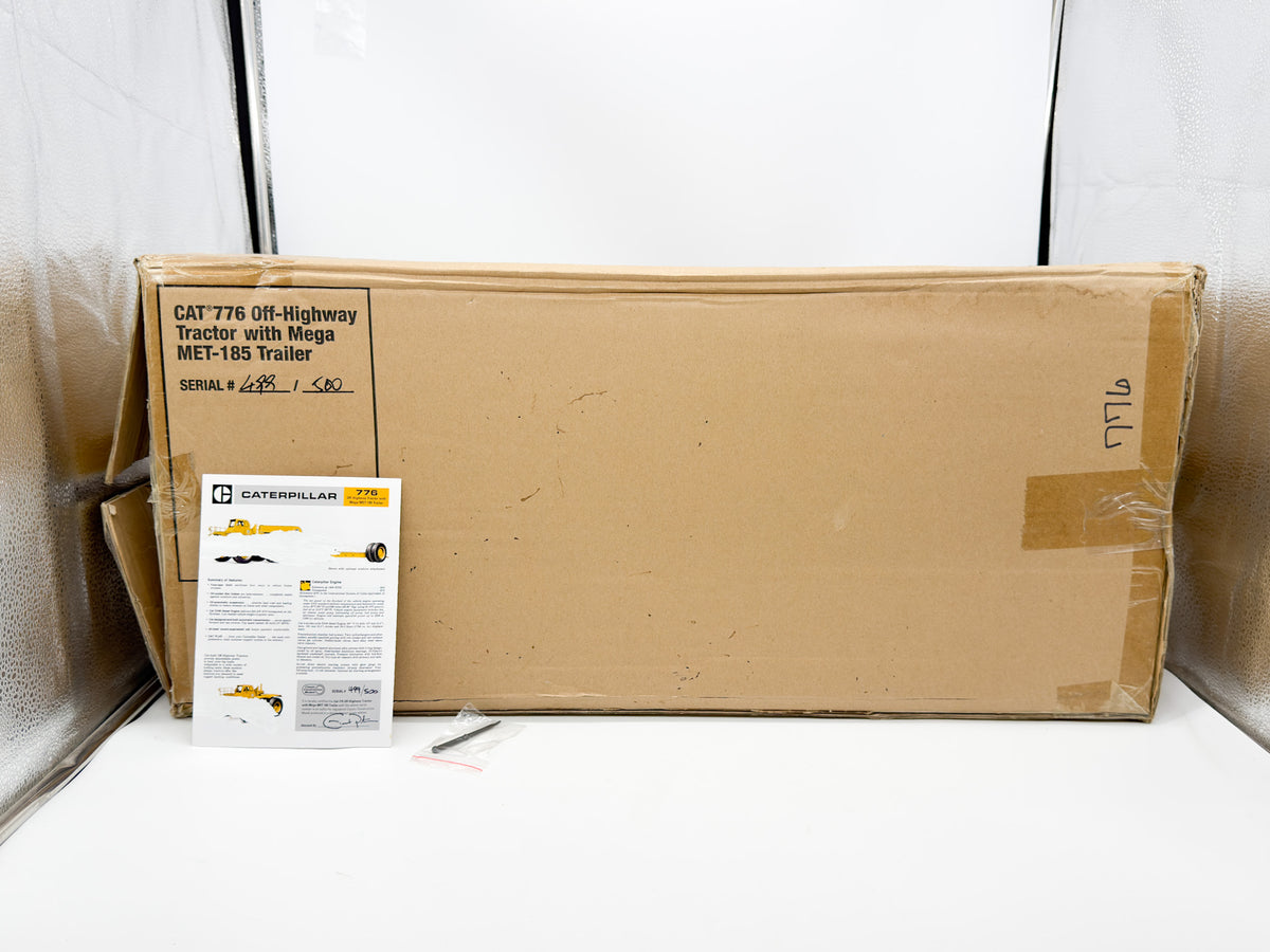 1/48 Scale CCM Cat 776 w/ Mega MET185 Lowboy