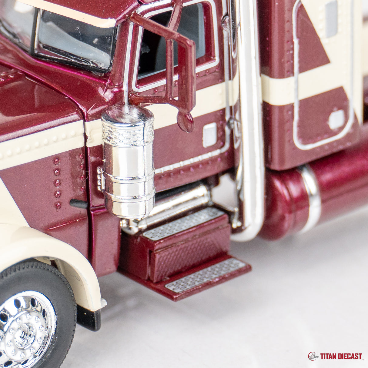 1/64 Scale DCP Peterbilt 389 w/ Fontaine Lowboy - RL Spartz Trucking 60-1697