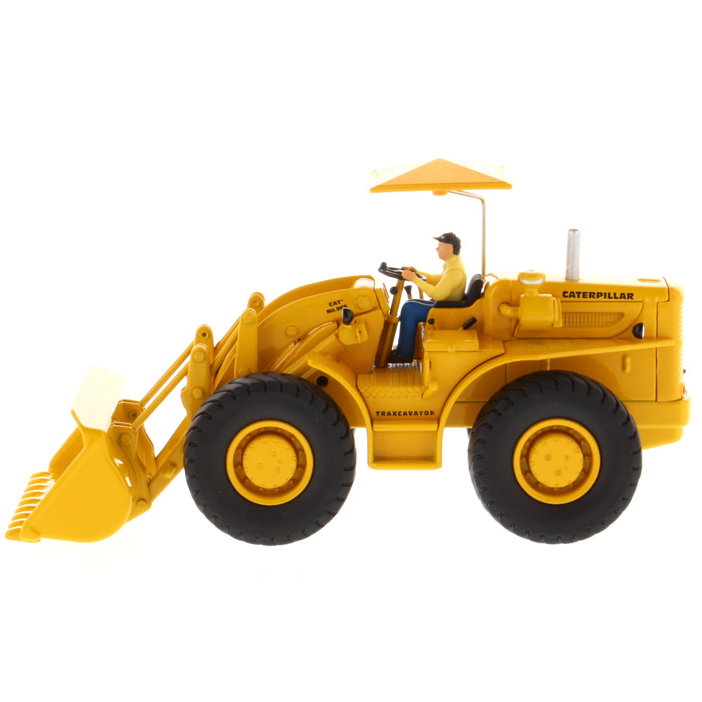 1/50 Scale Diecast Masters Cat 966A Loader