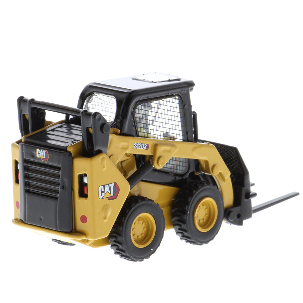 1/50 Scale Diecast Masters Cat 242D3 Skid Steer