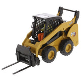 Caterpillar 272D3 Skid Steer Loader w/Grapple/Fork - 1:32