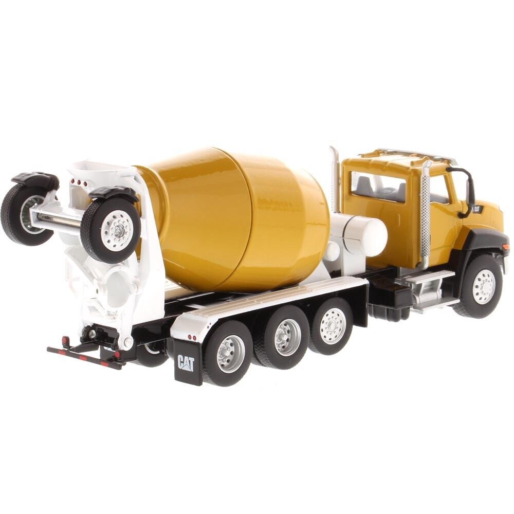 Caterpillar CT660 w/McNeilus Bridgemaster Mixer Body - 1:64