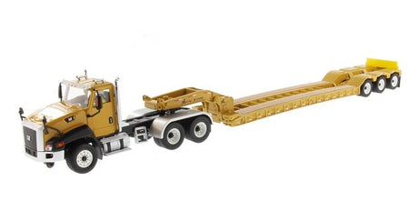 Caterpillar CT660 Tractor w/Lowboy Trailer