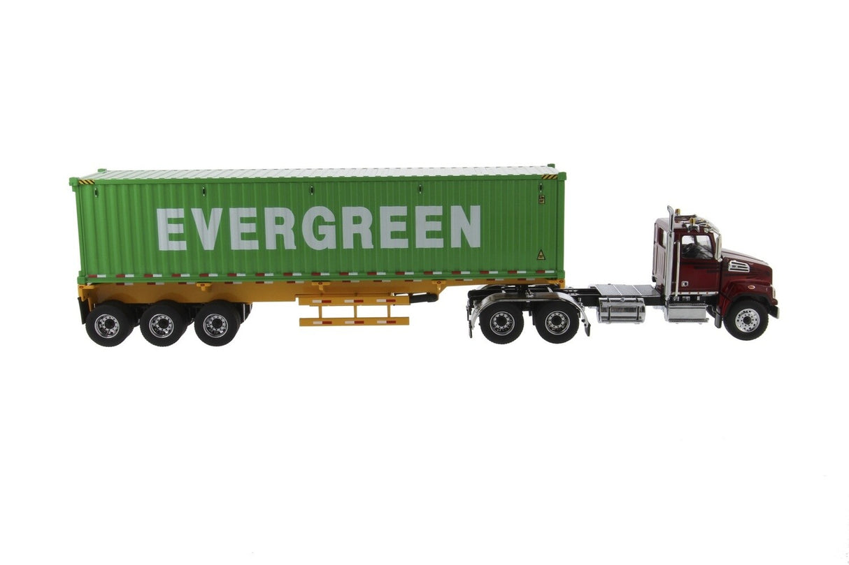 Western Star 4700 SB Tandem Tractor w/40' EverGreen Container