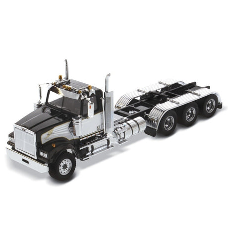 Western Star 4900 3-Axle SF Day Cab Tractor