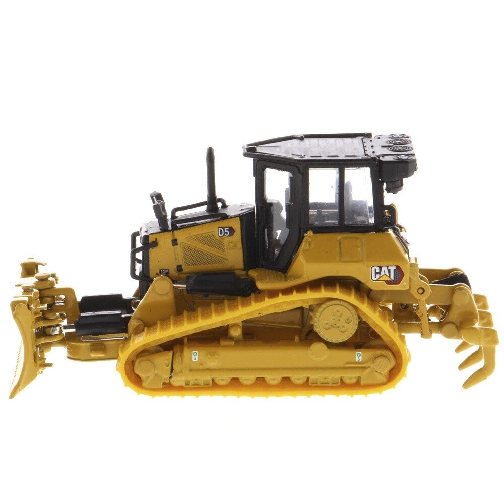 Caterpillar D5 LGP VPAT Bulldozer w/Foldable Blade - 1:87