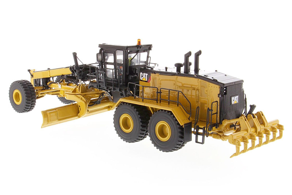 Caterpillar 24 Motor Grader