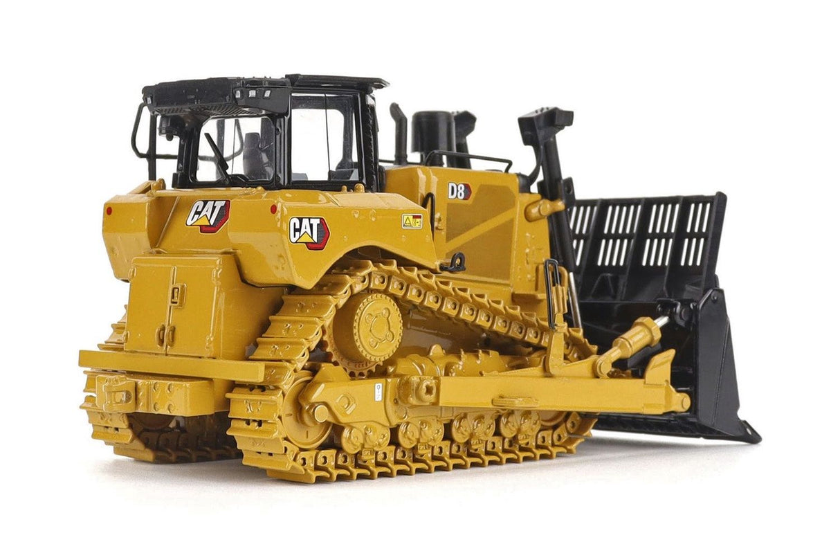 1/50 Scale Diecast Masters Cat D8 Waste Handler