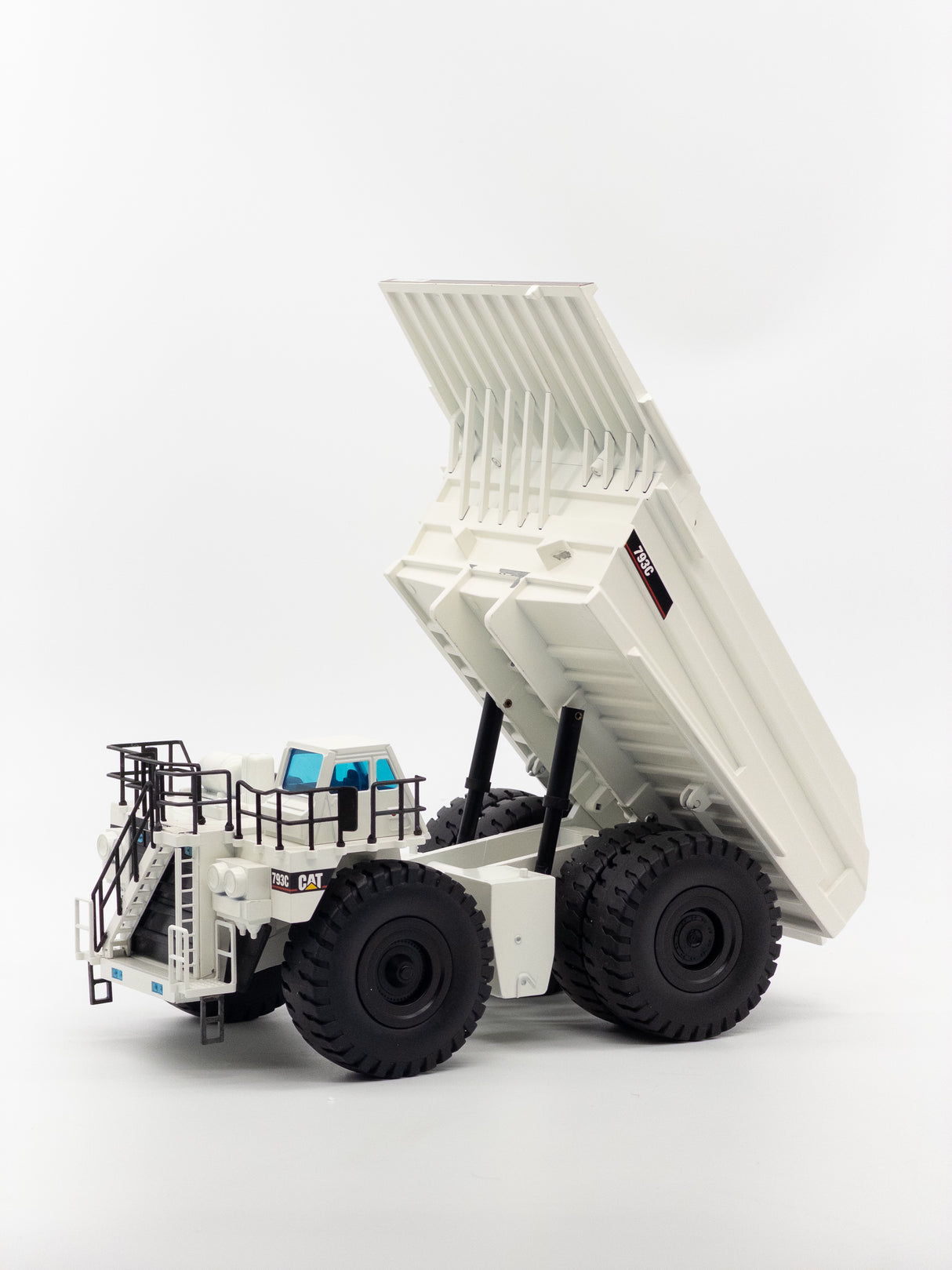 026 - NZG Cat 793C Dump Truck - White