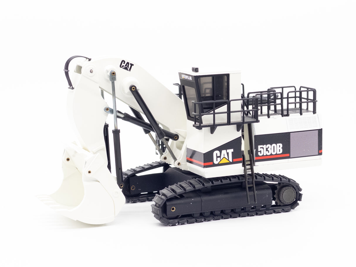 027 - NZG Cat 5130 Shovel - White