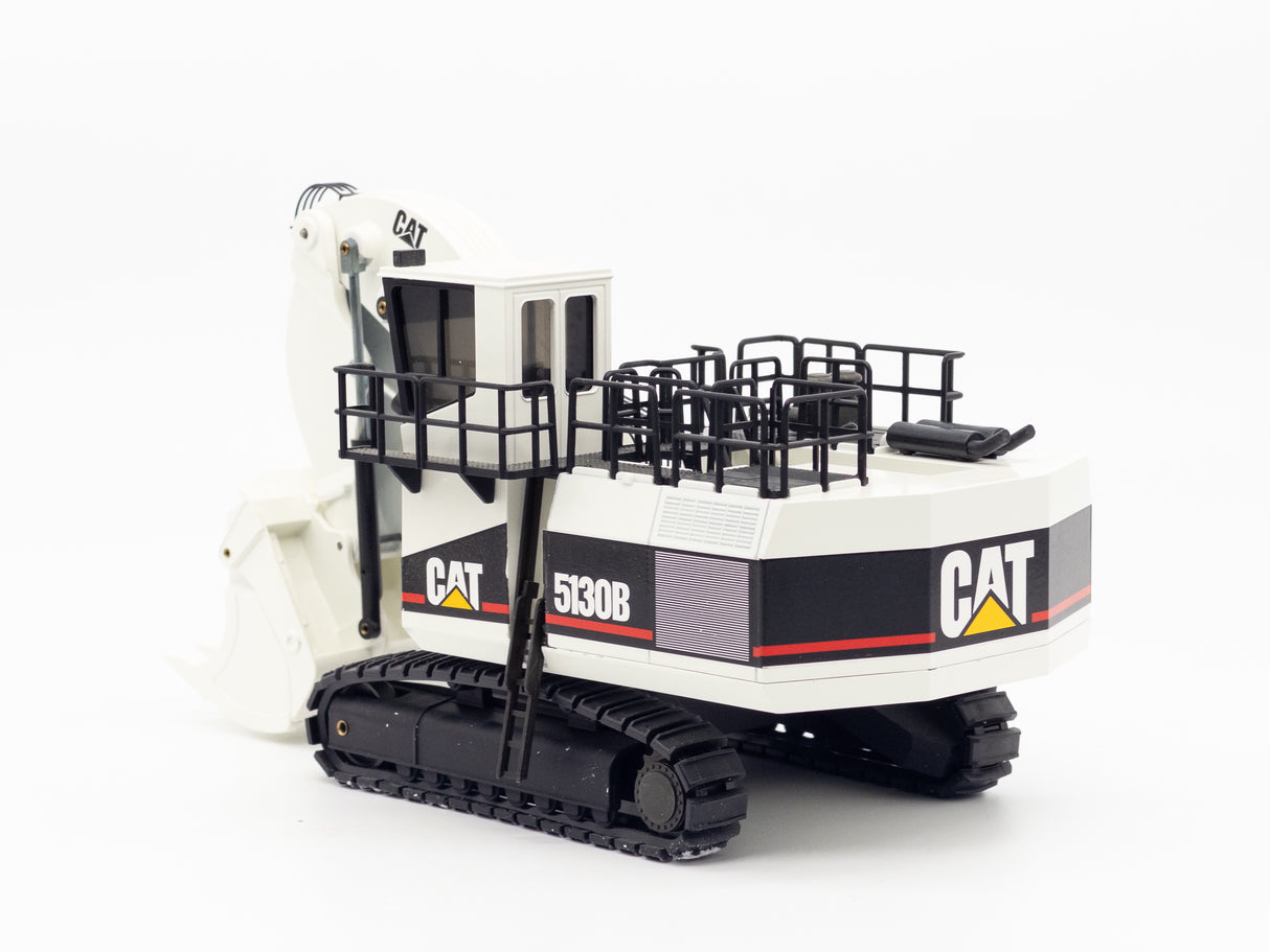 027 - NZG Cat 5130 Shovel - White