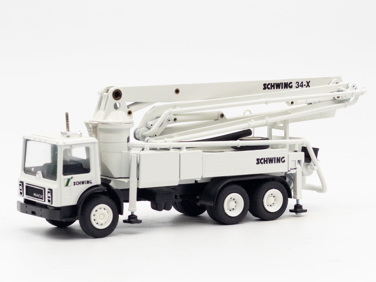 060 - Conrad Mack MR w/ Schwing KUM34X Concrete Pump