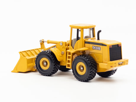 081 - Ertl Deere 744H Loader