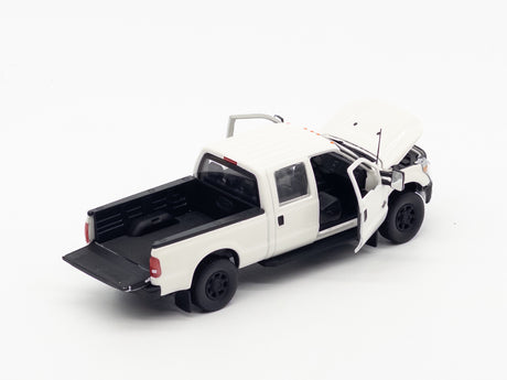 1/50 Scale Sword Ford F250 Crew Cab - White