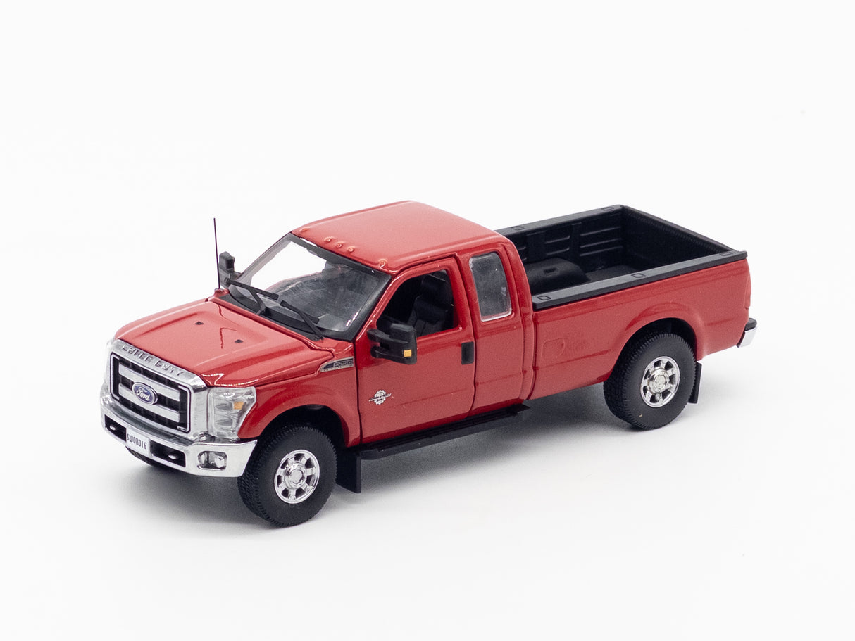 1/50 Scale Sword Ford F250 Extended Cab - Red
