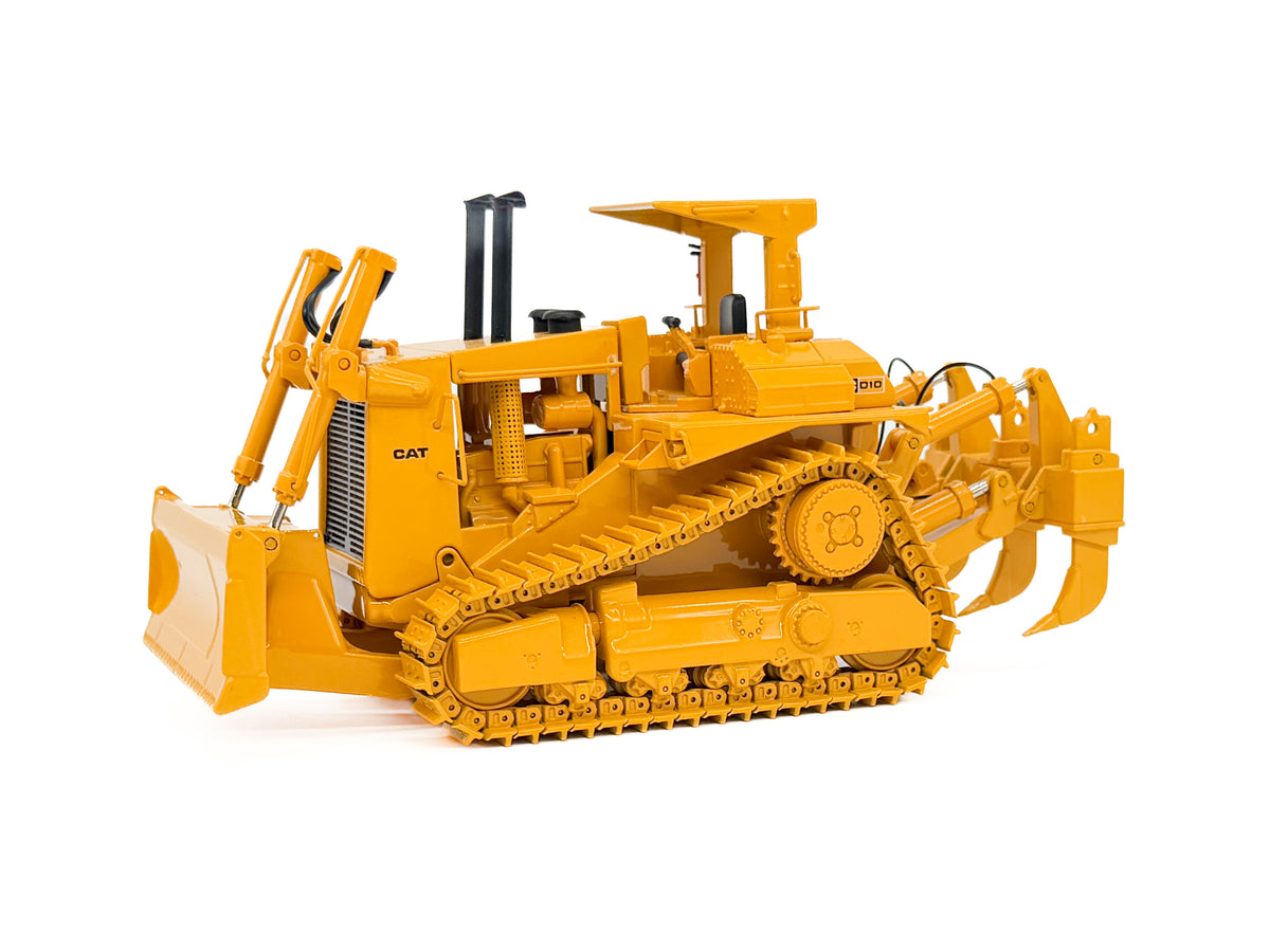 1/48 Scale CCM Cat D10 Push Dozer