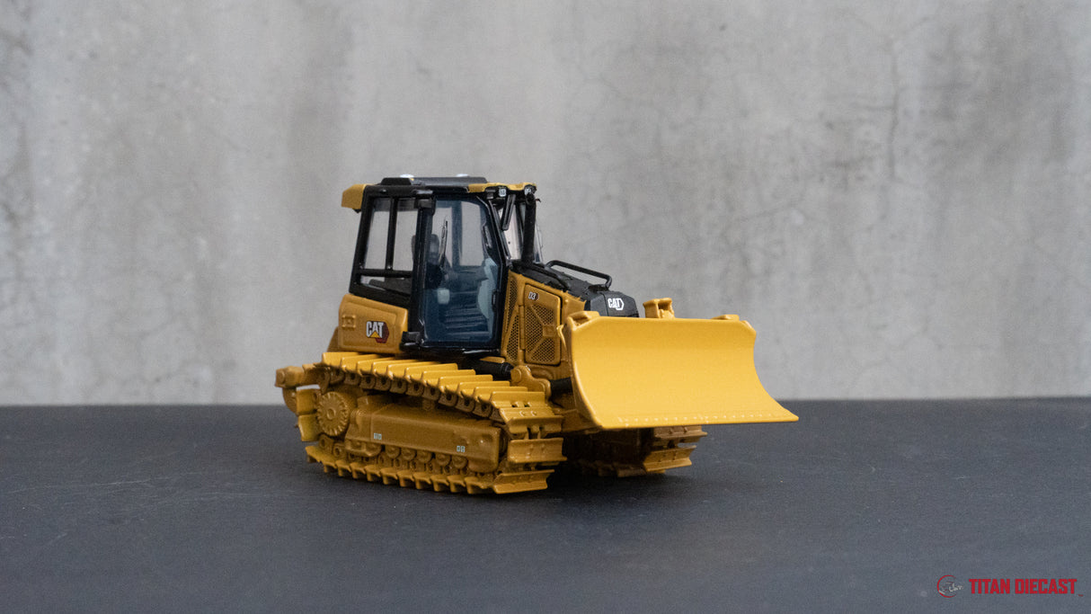 USED, NO BOX - 1/50 DM Cat D3 Dozer