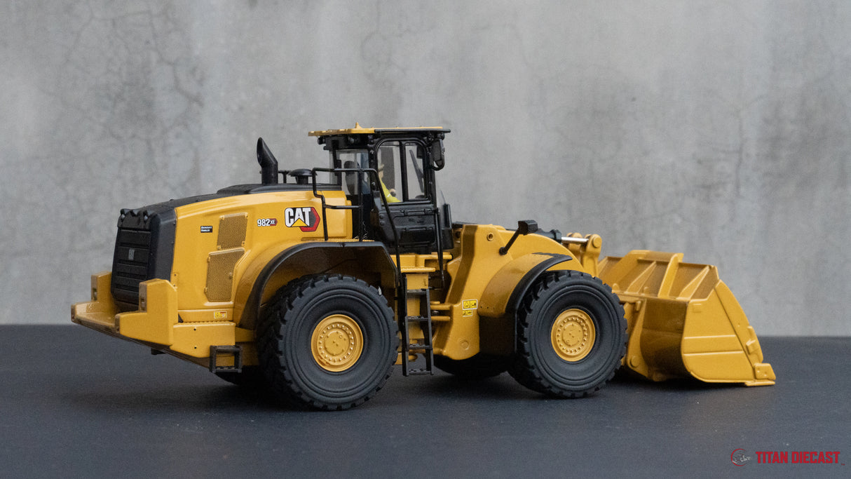 USED, NO BOX - 1/50 DM Cat 982XE Wheel Loader